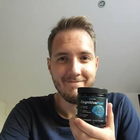 Customer testimonial sharing experience with CognitiveFuel supplement
